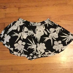 Show Me Your Mumu shorts